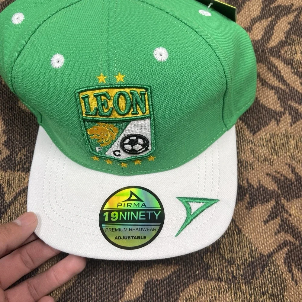 Pirma Club Leon FC Soccer Adjustable Kids Flat Brim Hat Cap Green White New A